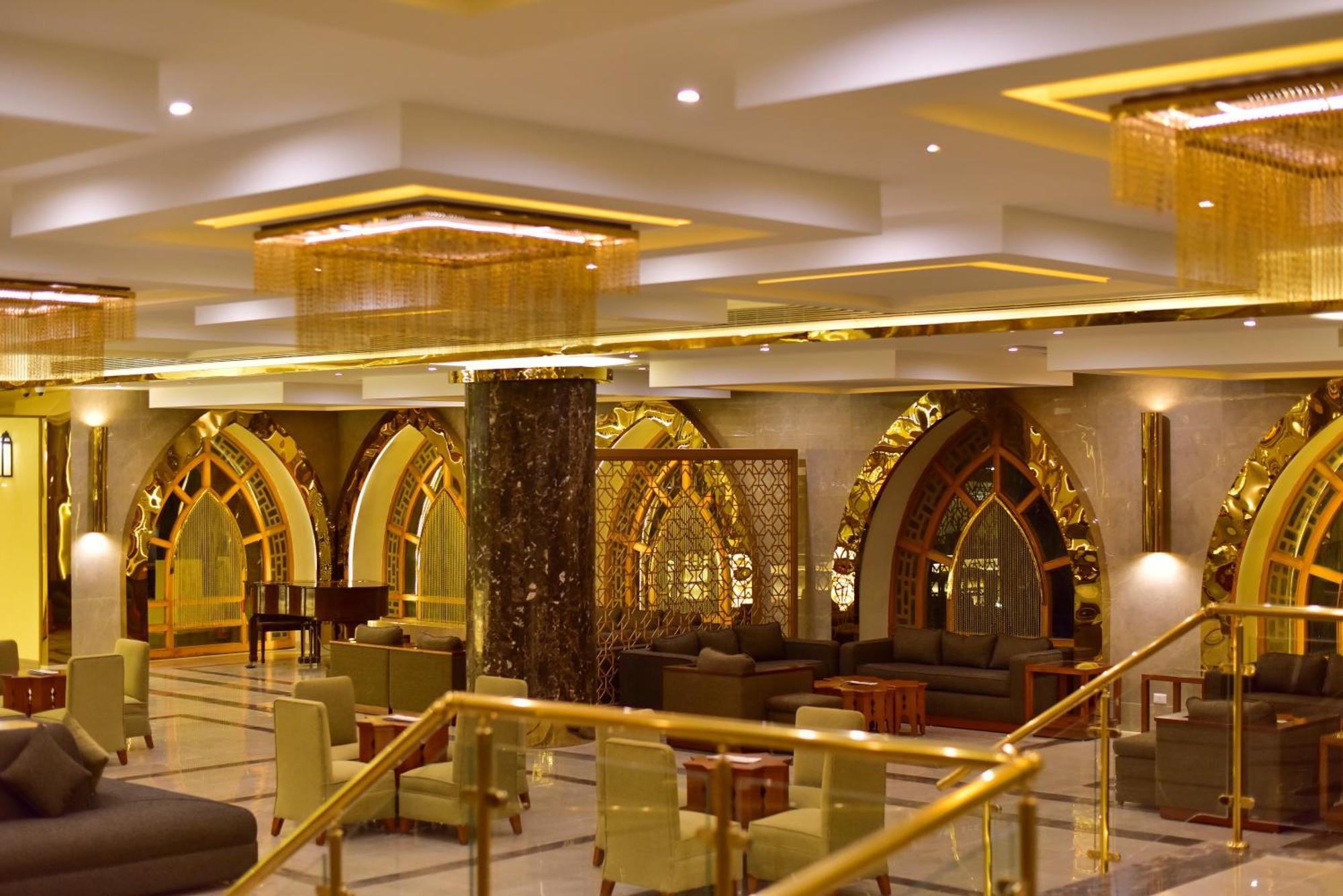 The Grand Hotel Sharm El Sheikh Bagian luar foto The interior of the hotel