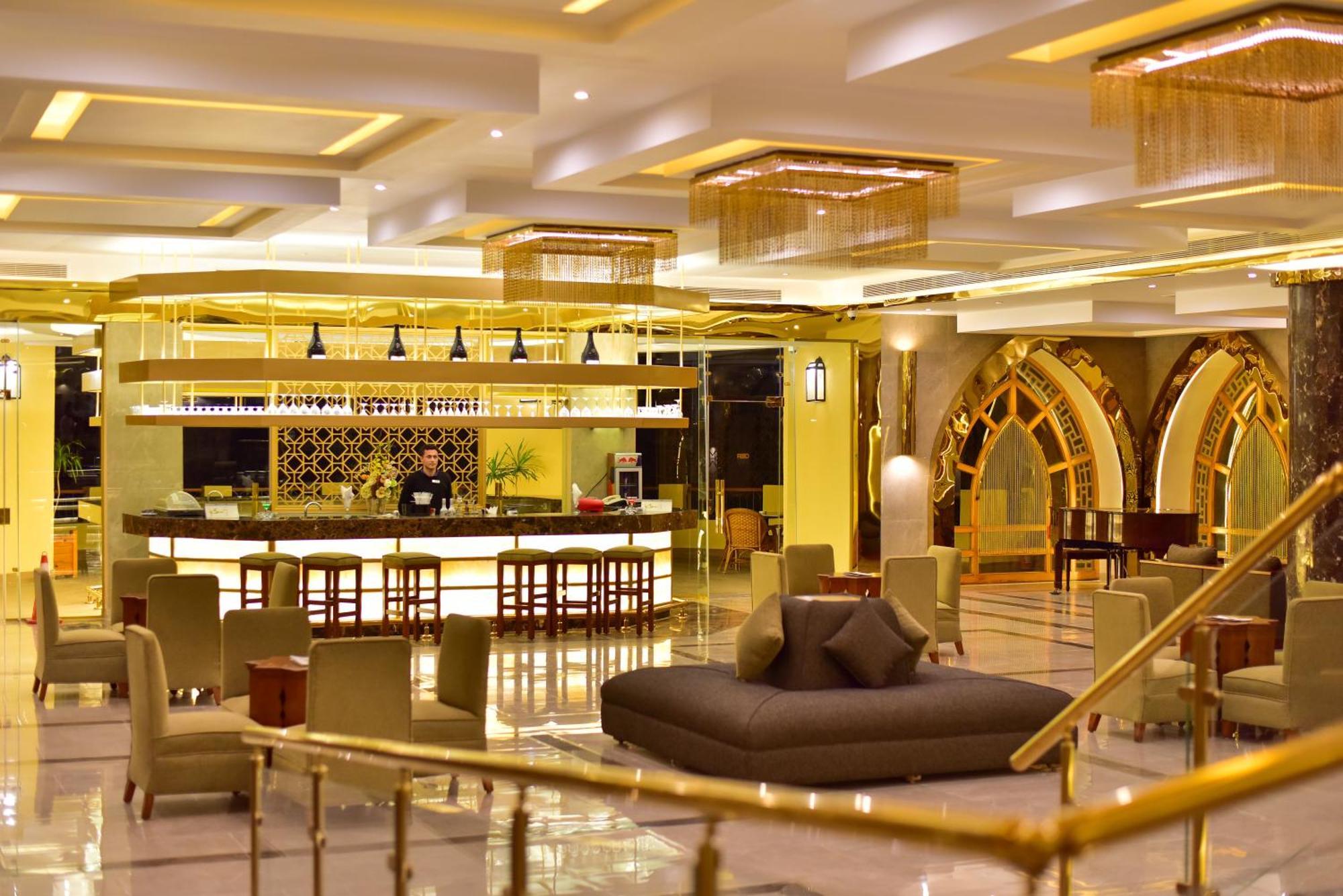 The Grand Hotel Sharm El Sheikh Bagian luar foto The lobby of the hotel